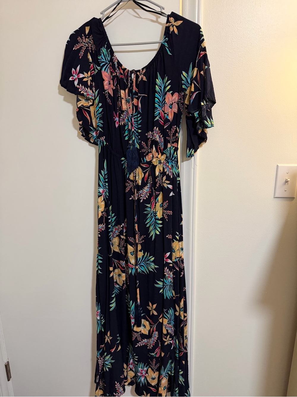 Black Strapless-Inspired Floral Maxi Dress with Tie Detail